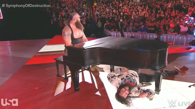 braun-strowman-piano.jpg